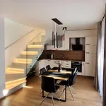 Appartamento House With Private Jacuzzi Near Umago