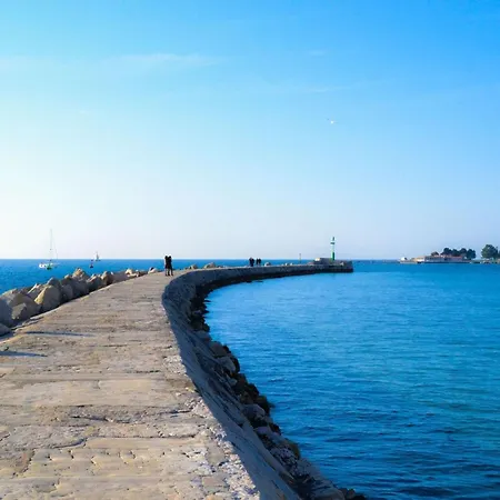 Apartmán House With Private Jacuzzi Near Umag