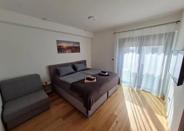 Apartment House With Private Jacuzzi Near Umag