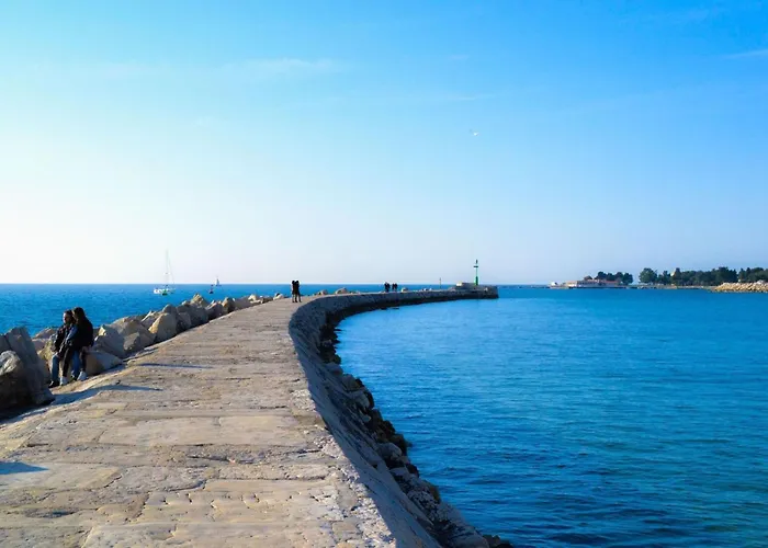 Apartment House With Private Jacuzzi Near Umag
